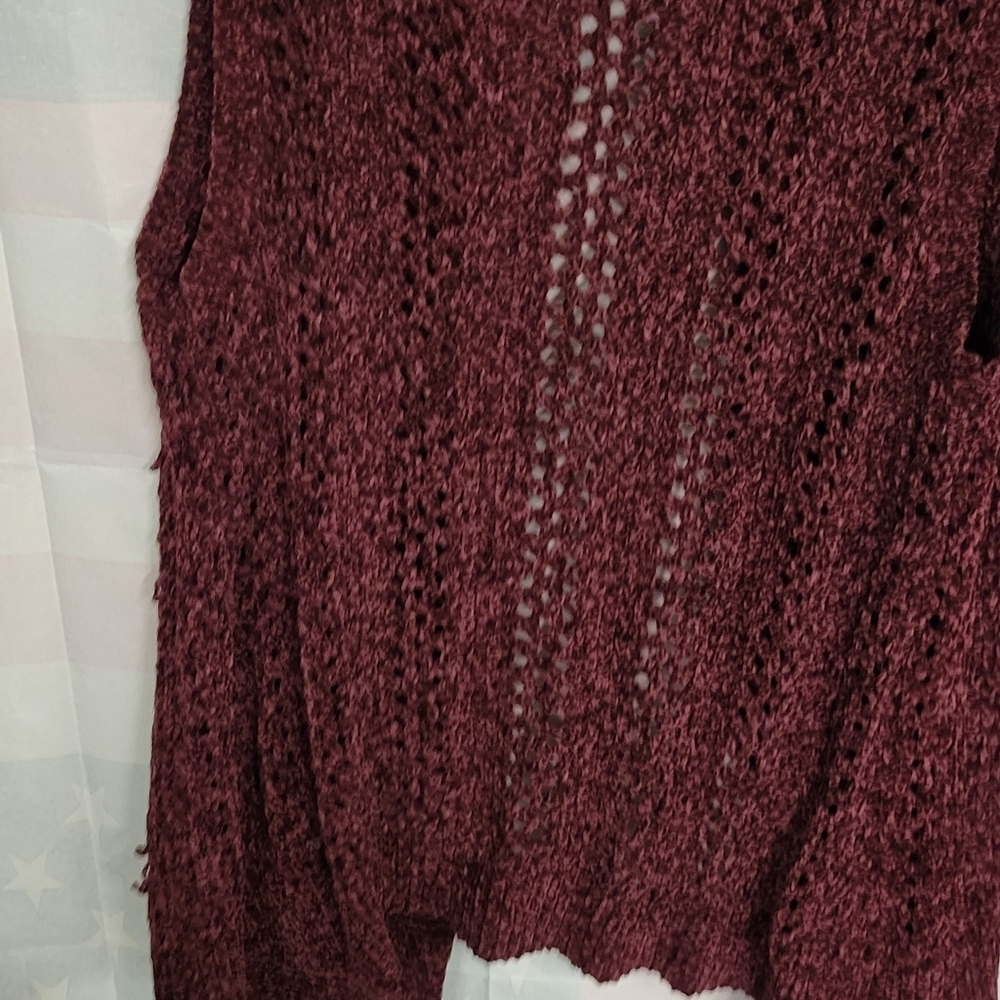 C Est 1946 L Burgundy Sweater Vest Super Soft - Picture 5 of 7